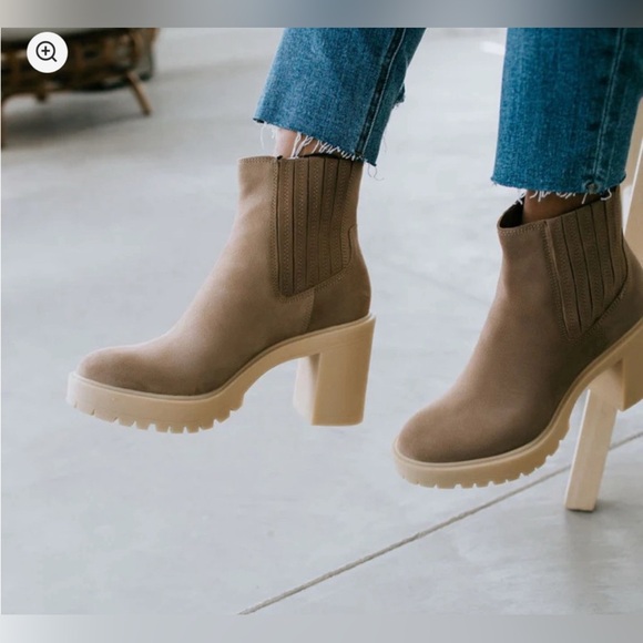 NWT Dolce Vita Waterproof Caster Boots size 10 - Picture 2 of 10